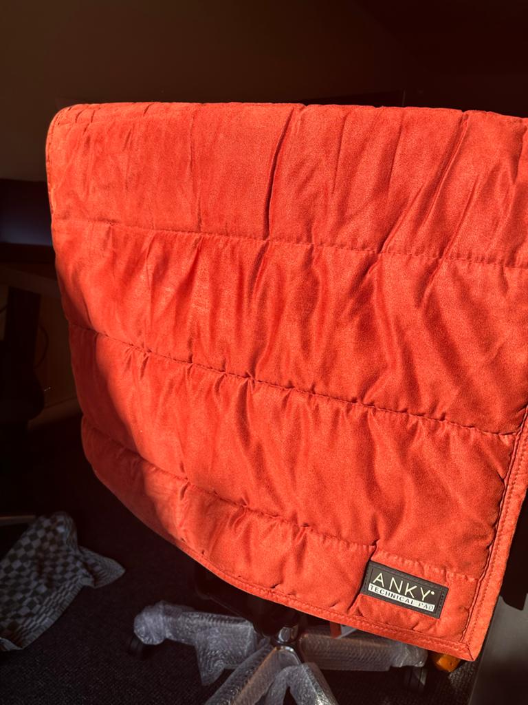 Anky dressuur pad / dekje. Fluweel. Terra cotta kleur, Dieren en Toebehoren, Full (L), Oranje, Fluweel, Dressuurdekje