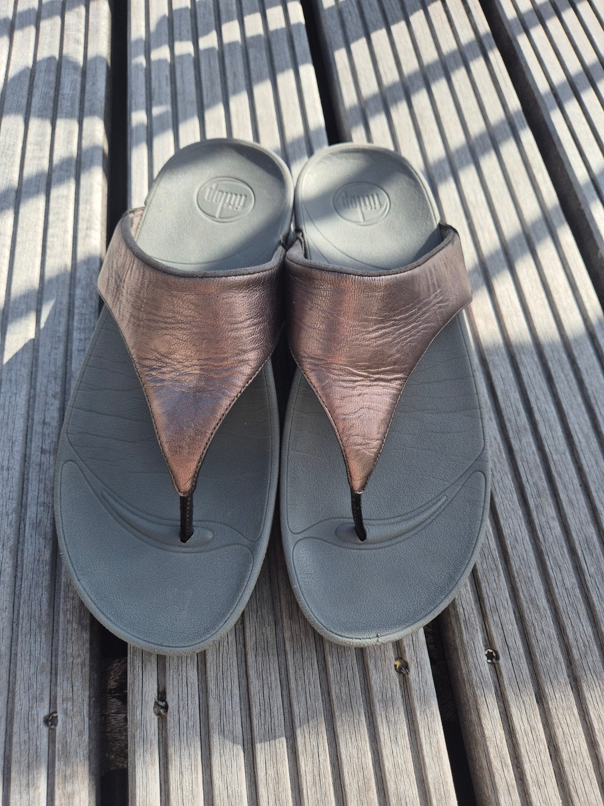 Fitflop brons metallic maat 41, Kleding | Dames, Schoenen, Slippers, Ophalen of Verzenden, Zo goed als nieuw, Fitflop