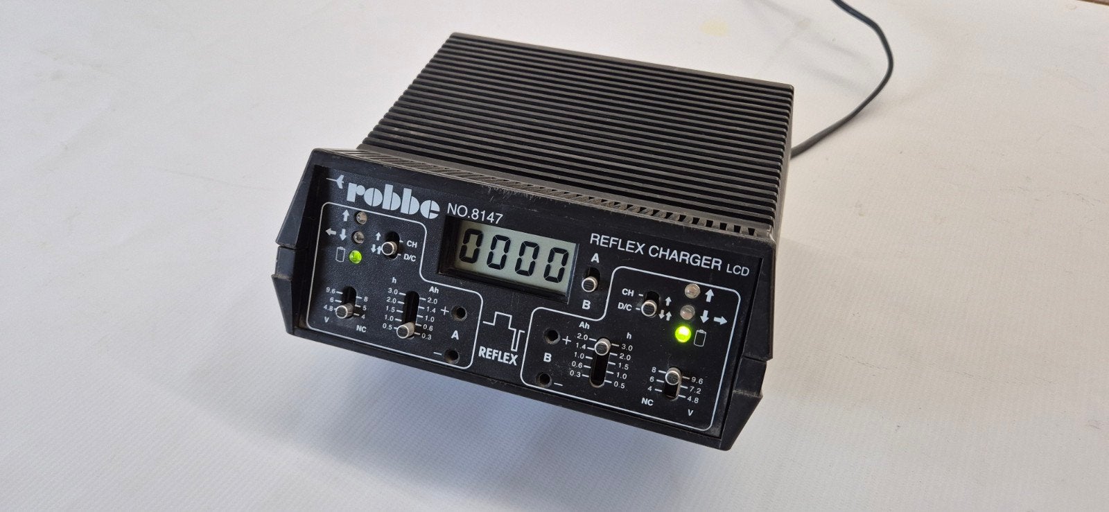 Robbe Reflex Charger LCD NO.8147 - Acculader, Ophalen of Verzenden