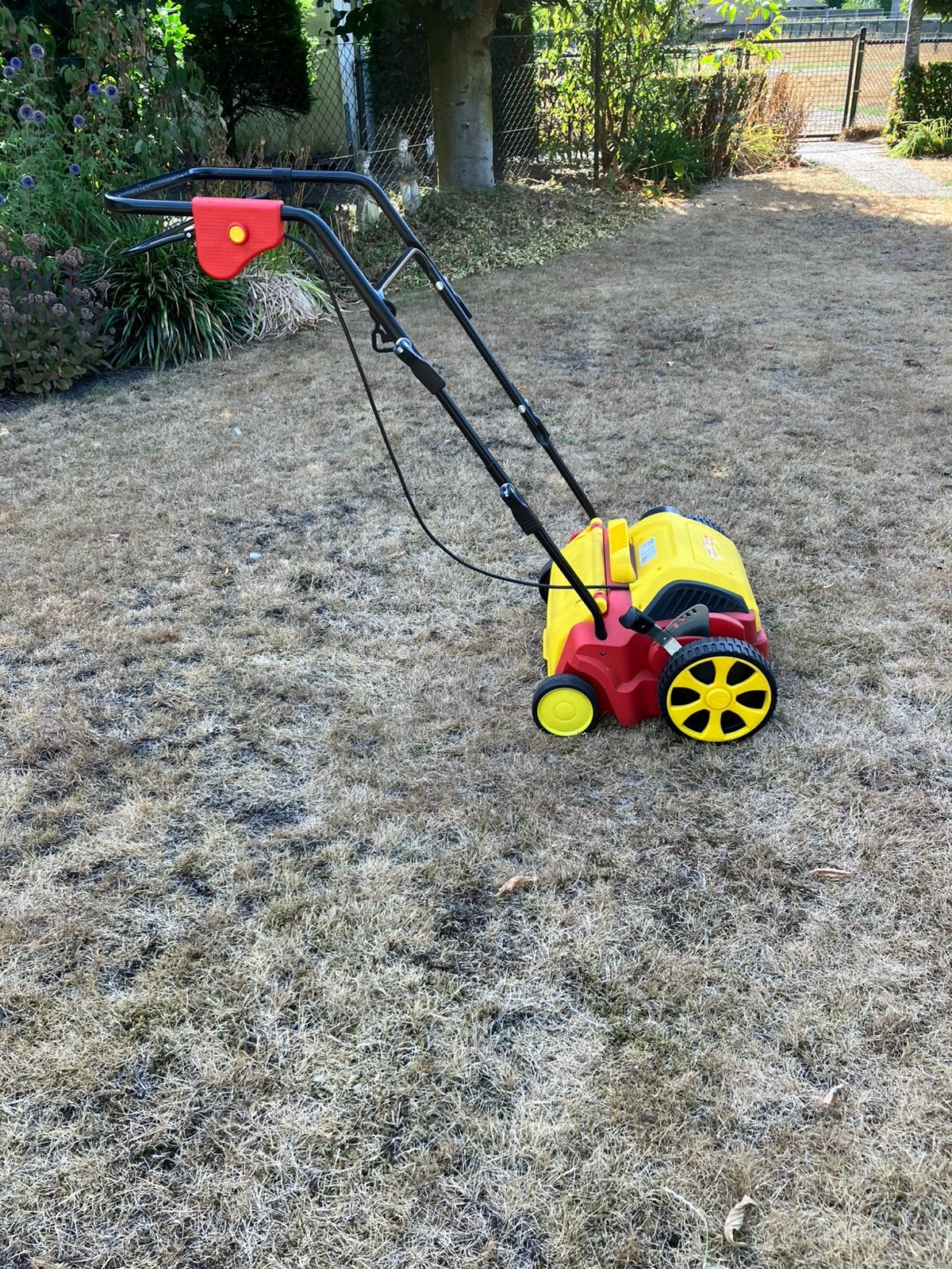 Verticuteermachine, Ophalen, Zo goed als nieuw, Elektrisch