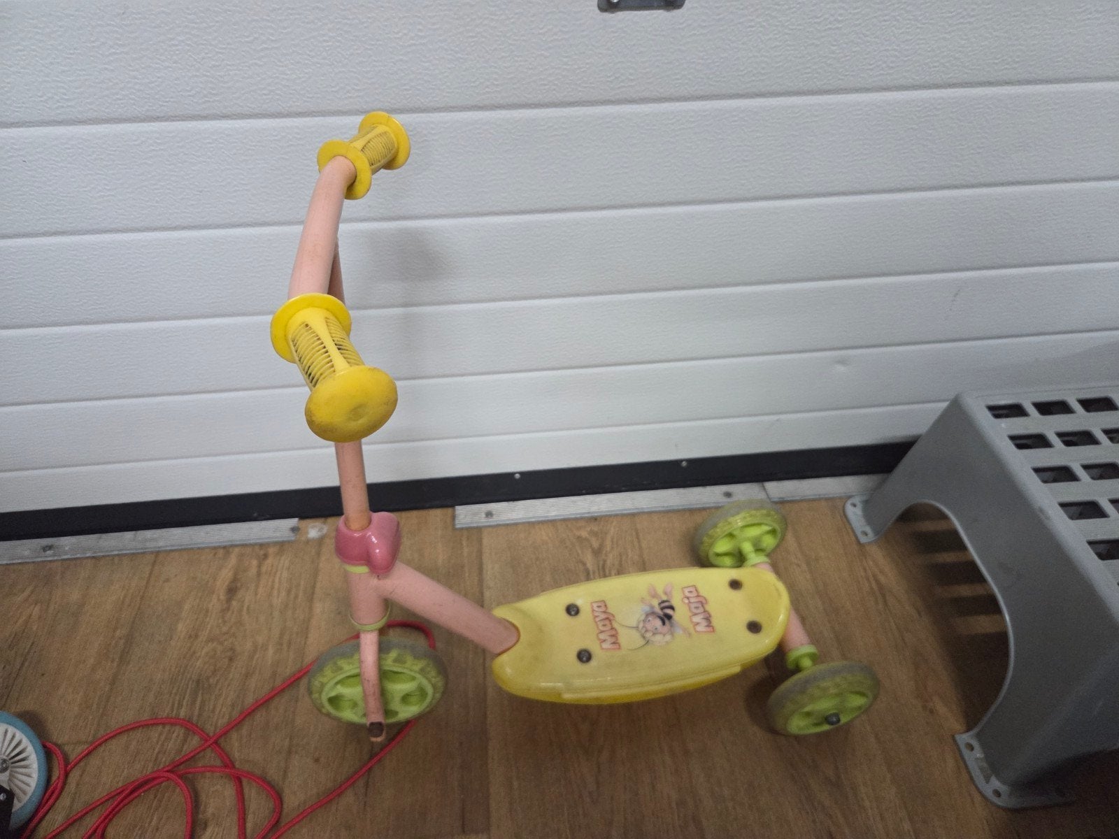 Maya de Bij kinderstep - Gebruikt, Fietsen en Brommers, Ophalen, Gebruikt, Gewone step, Maya de Bij