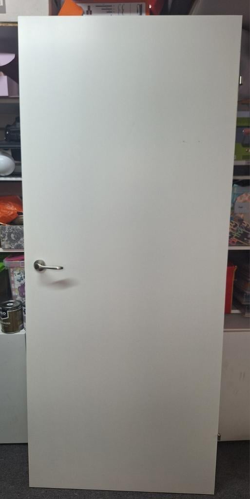 Witte binnendeur met klink, afgelakt in RAL 9010, Doe-het-zelf en Verbouw, Deuren en Horren, Ophalen, Gebruikt, Binnendeur, 200 tot 215 cm