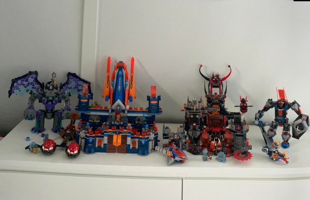 Lego nexo knights, Ophalen of Verzenden, Zo goed als nieuw