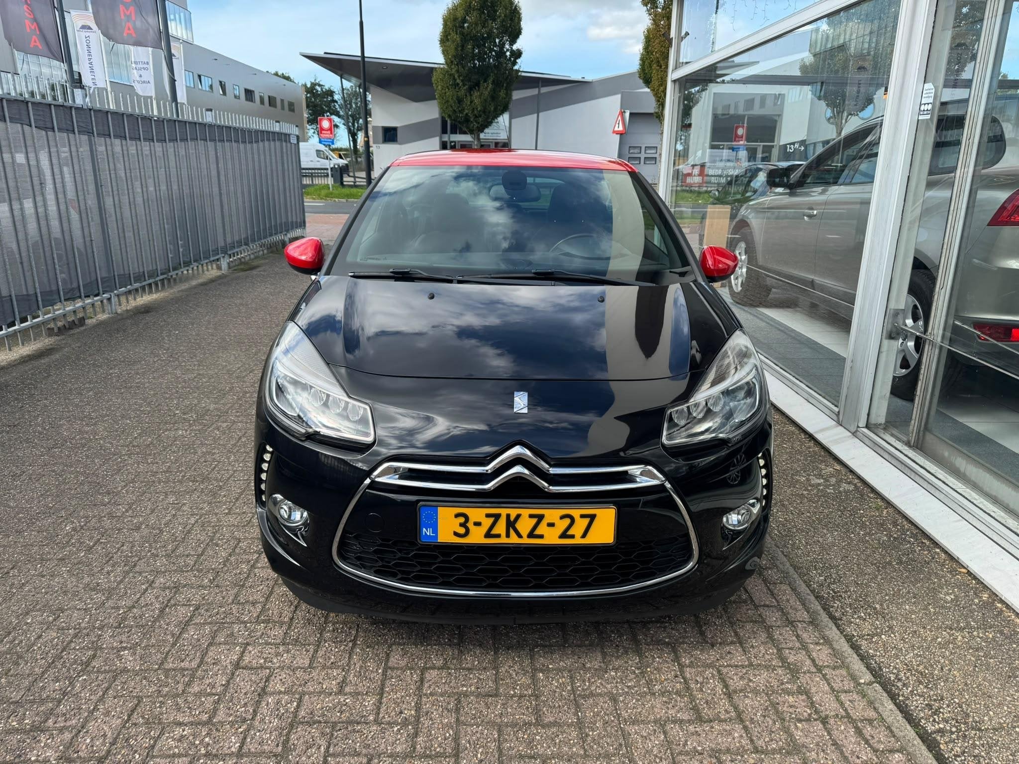 Citroen DS3 1.2 PureTech So Red | 1e eigenaar| Airco | Elekt, Auto's, Stof, Zwart, Origineel Nederlands, Bedrijf