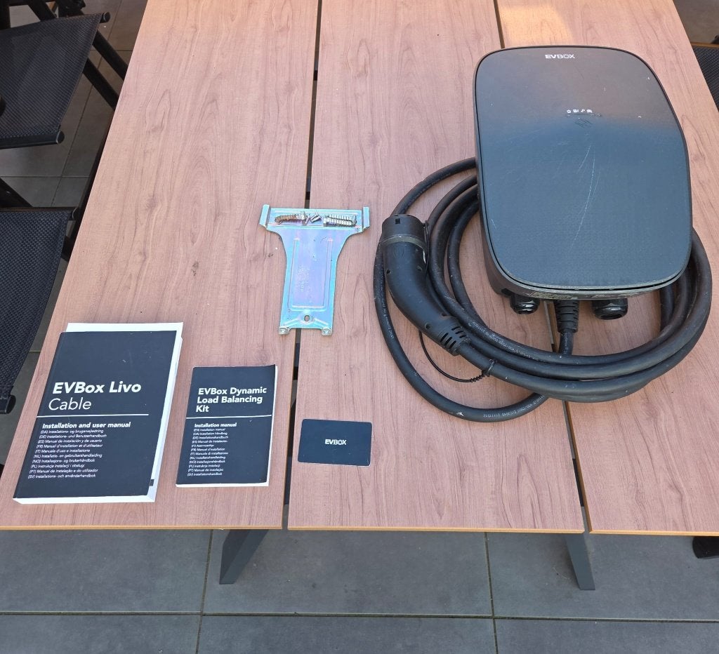 EVBox Livo 3 fase 32A 22kW Laadstation, Auto diversen, Ophalen, Zo goed als nieuw, Laadpaal