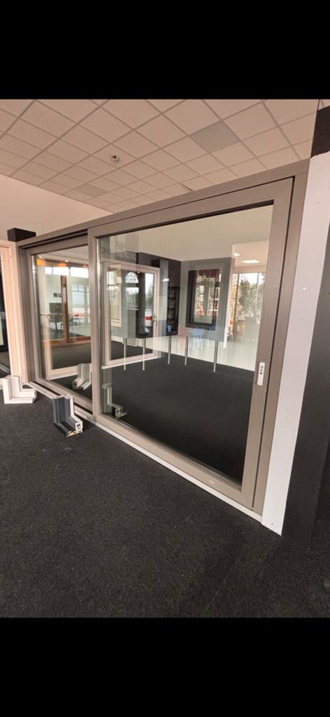 Schuifpui elektrisch nieuw 220 x 400, 225 cm of meer, Ophalen of Verzenden, Zo goed als nieuw, Schuifpui