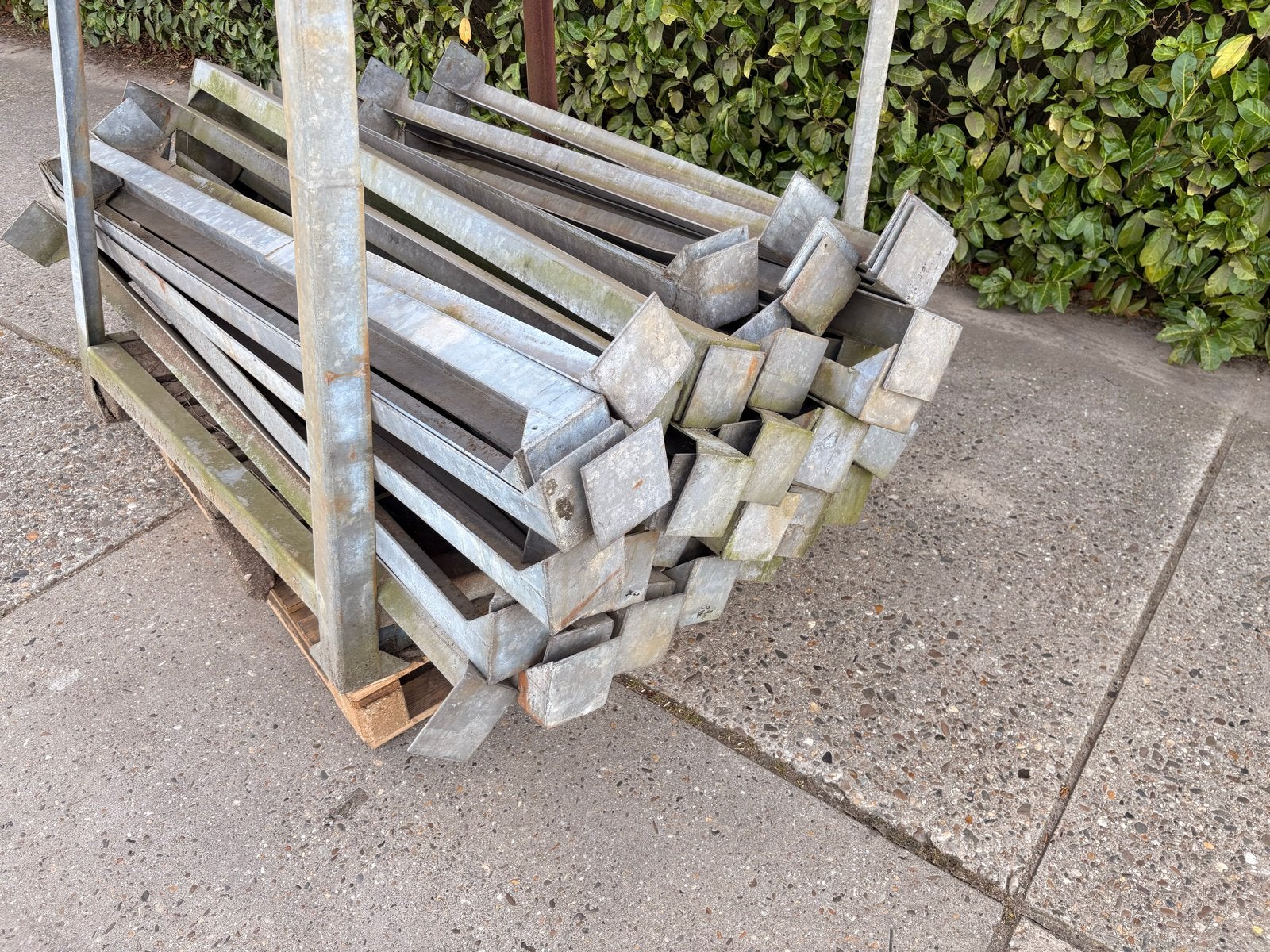 Stapelrongen / Staanders voor pallets, Tot 1000 kg, Ophalen, Overige typen