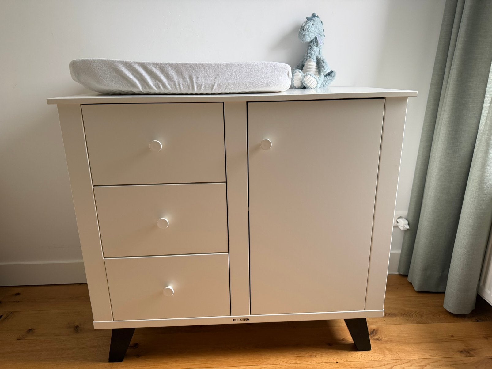 Witte Kidsmill (Lars) commode met 3 lades en kastje, Ophalen, 50 tot 70 cm, 100 cm of meer, Zo goed als nieuw