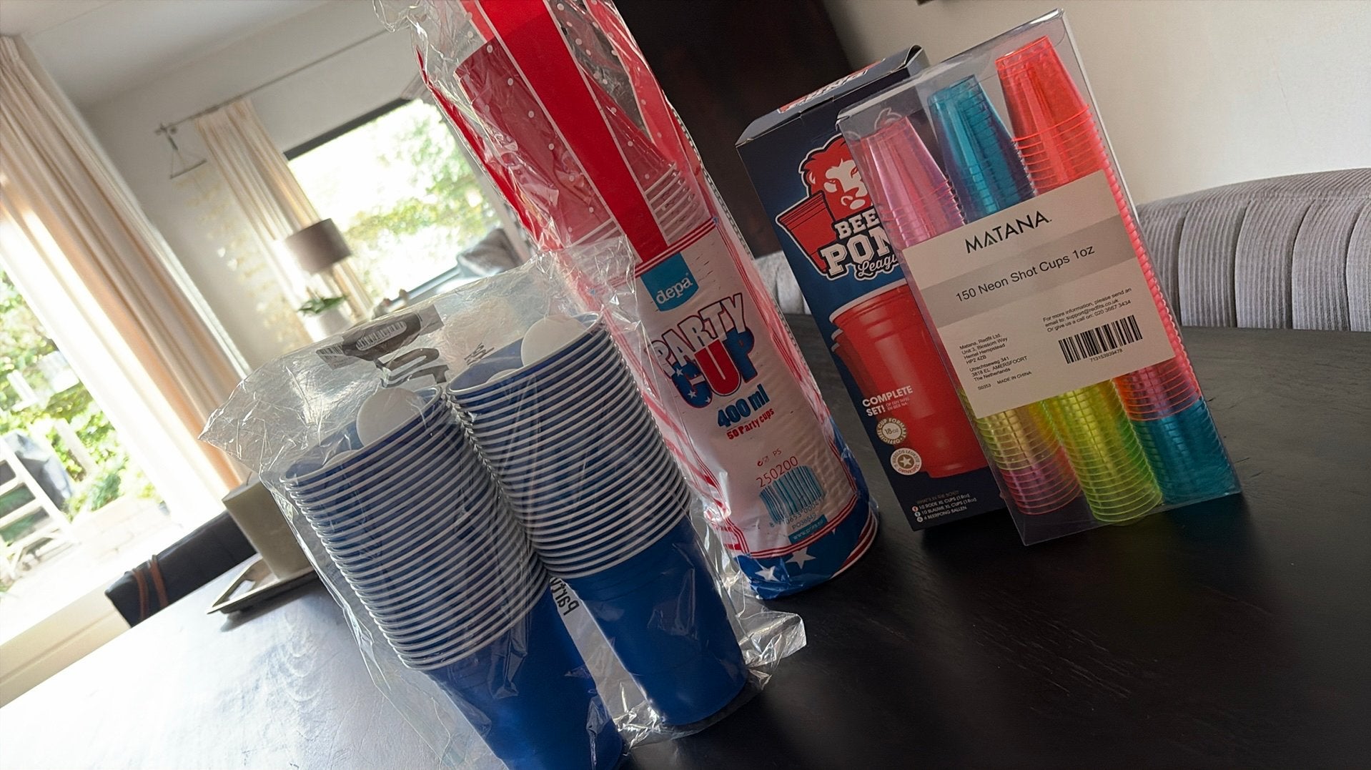 120 blauw/rood bekers/140 Neon shot cups/ 14 Beerpong ballen, Ophalen of Verzenden, Nieuw, Feestartikel, Overige
