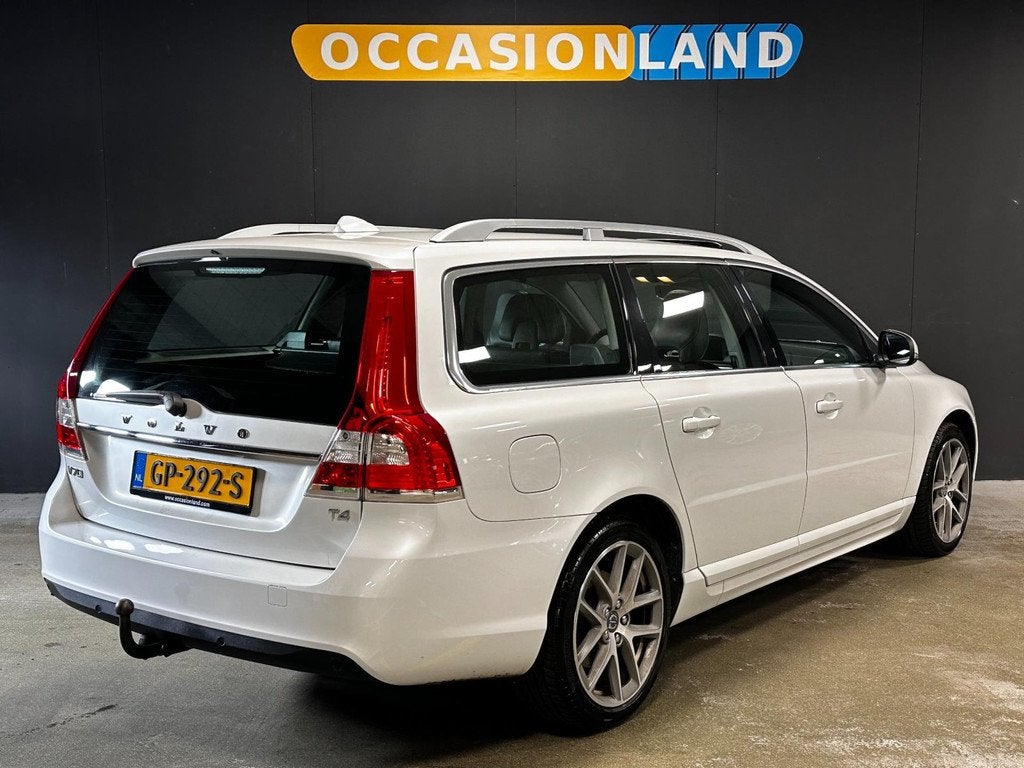 Volvo V70 2.0 T4 Inscription Edition|KANTELDAK|TREKHAAK|LEDE, Gebruikt, 1969 cc, Wit, 1600 kg