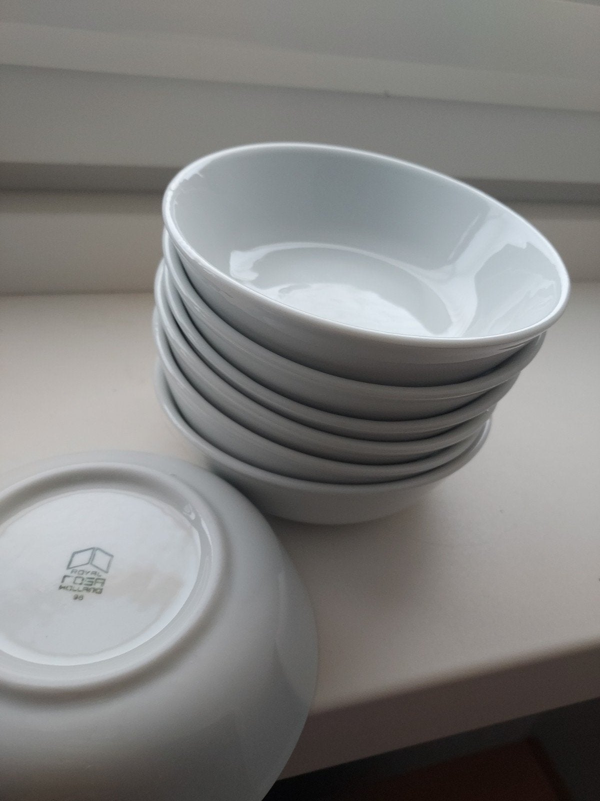 7 witte schaaltjes 13 cm, Antiek en Kunst, Ophalen of Verzenden