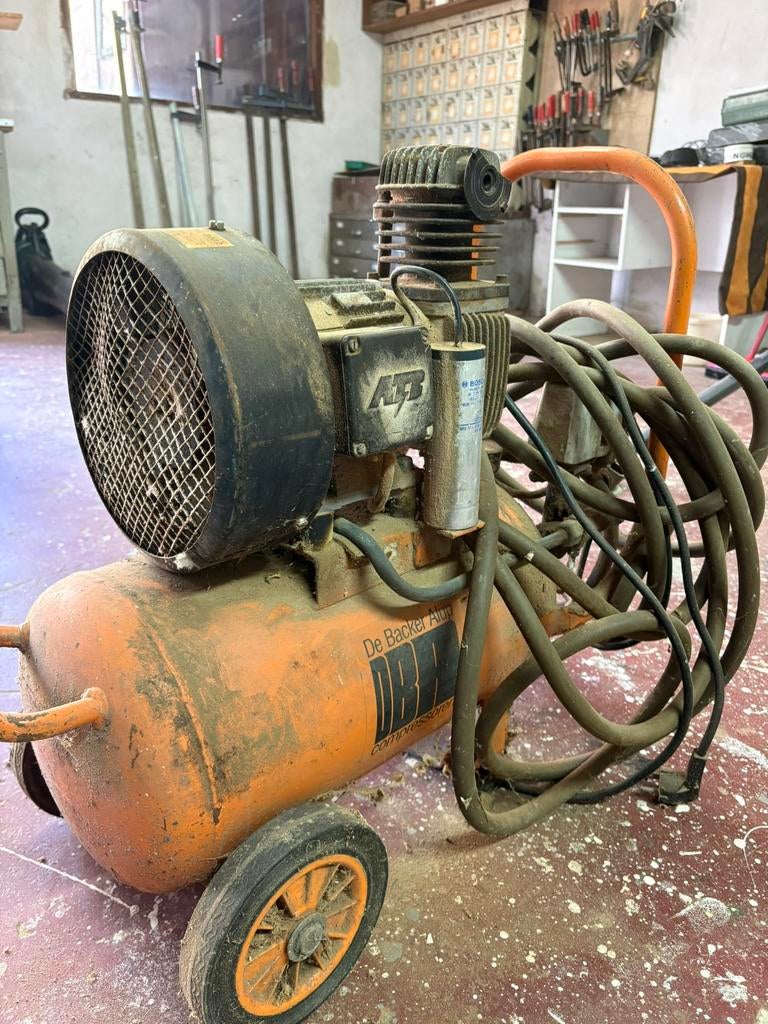 Luchtcompressor DBA / De Backer Alup, Doe-het-zelf en Verbouw, Compressors, Gebruikt, Mobiel, Ophalen