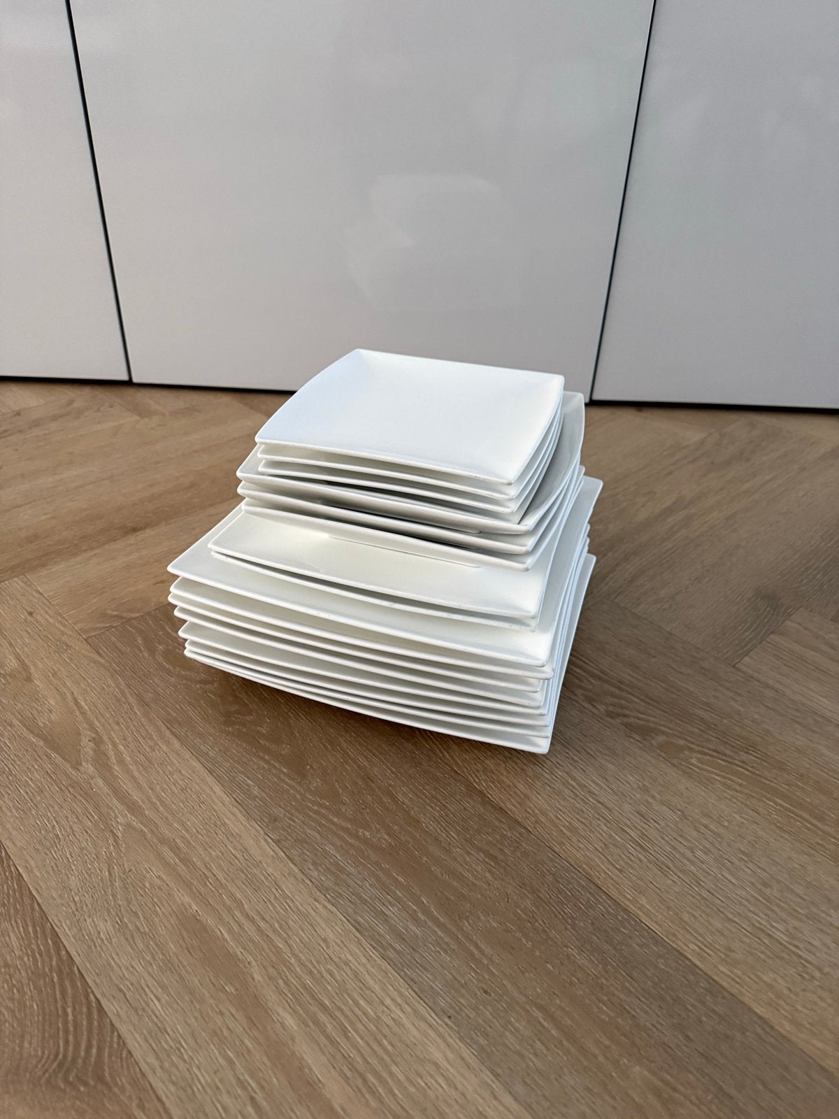 Maxwell Williams White Basics Servies -  17 stuks, Ophalen, Gebruikt, Overige merken, Bord(en)