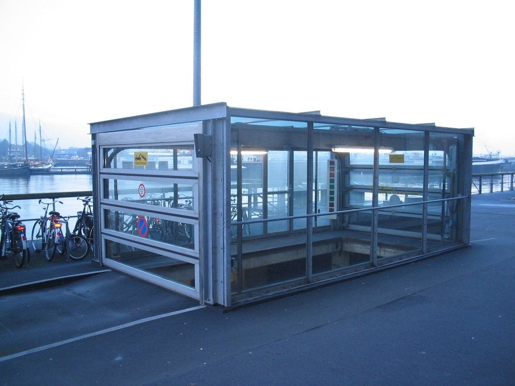 Parkeerplaats Silodam Amsterdam te huur, Huizen en Kamers, Amsterdam