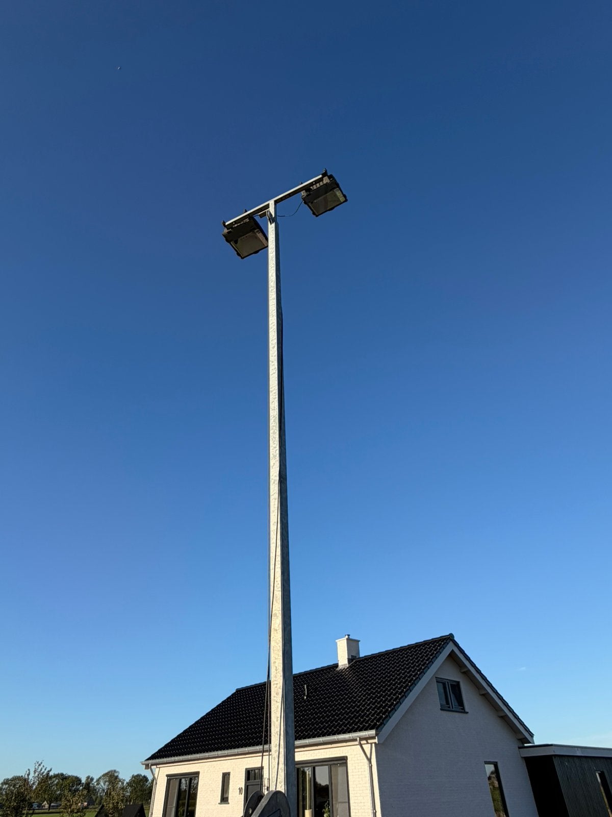 Lichtmast met twee lampen, Ophalen, Gebruikt, Antenne
