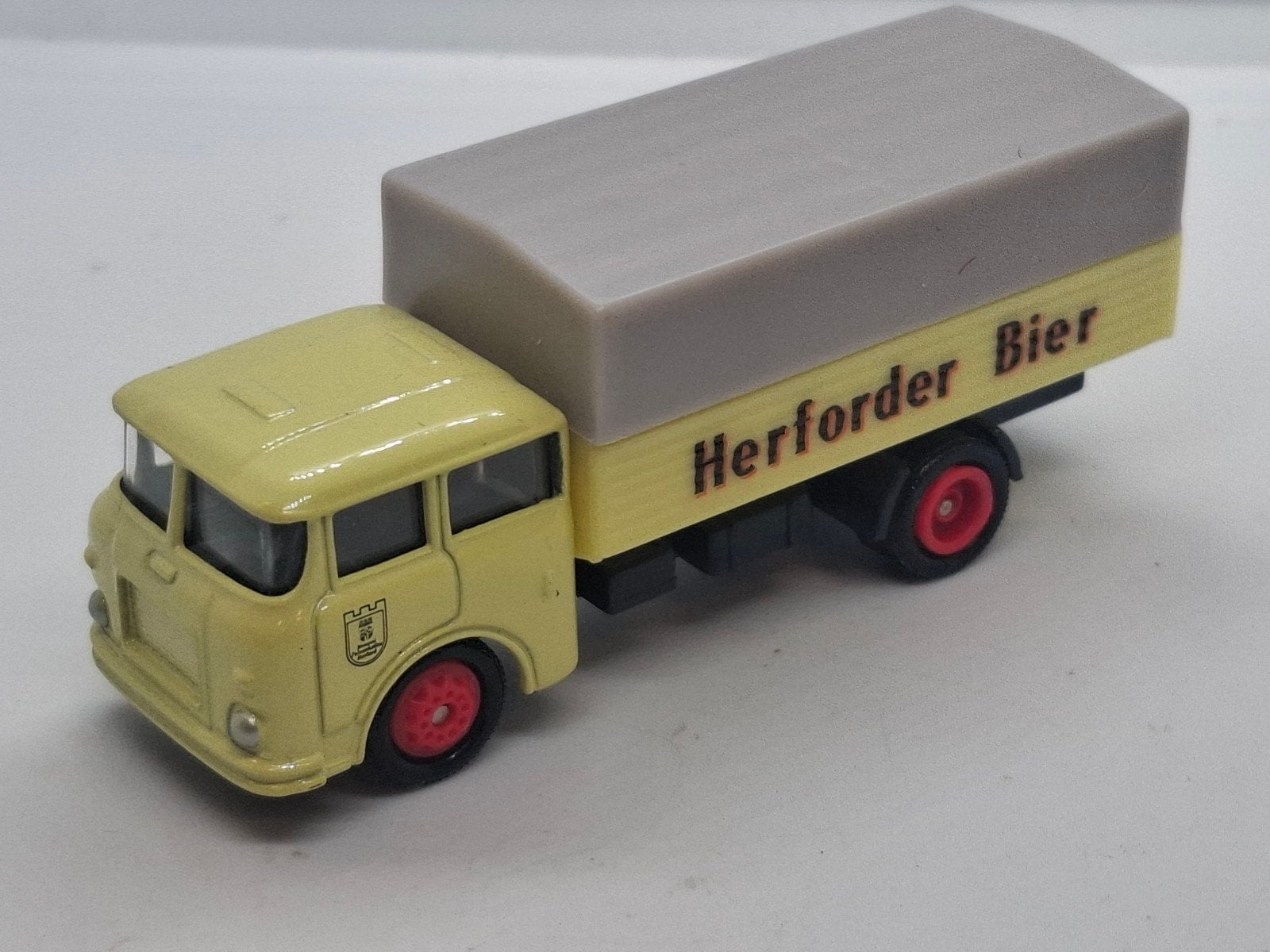 vrachtwagen met huif voor bier transport in ho, Hobby en Vrije tijd, Ophalen of Verzenden, Zo goed als nieuw, Bus of Vrachtwagen