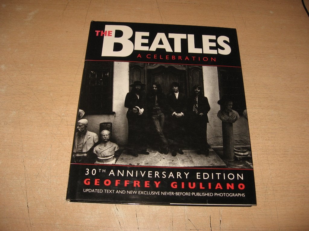 The Beatles  boeken  31 x, Boeken, Ophalen of Verzenden, Zo goed als nieuw, Artiest