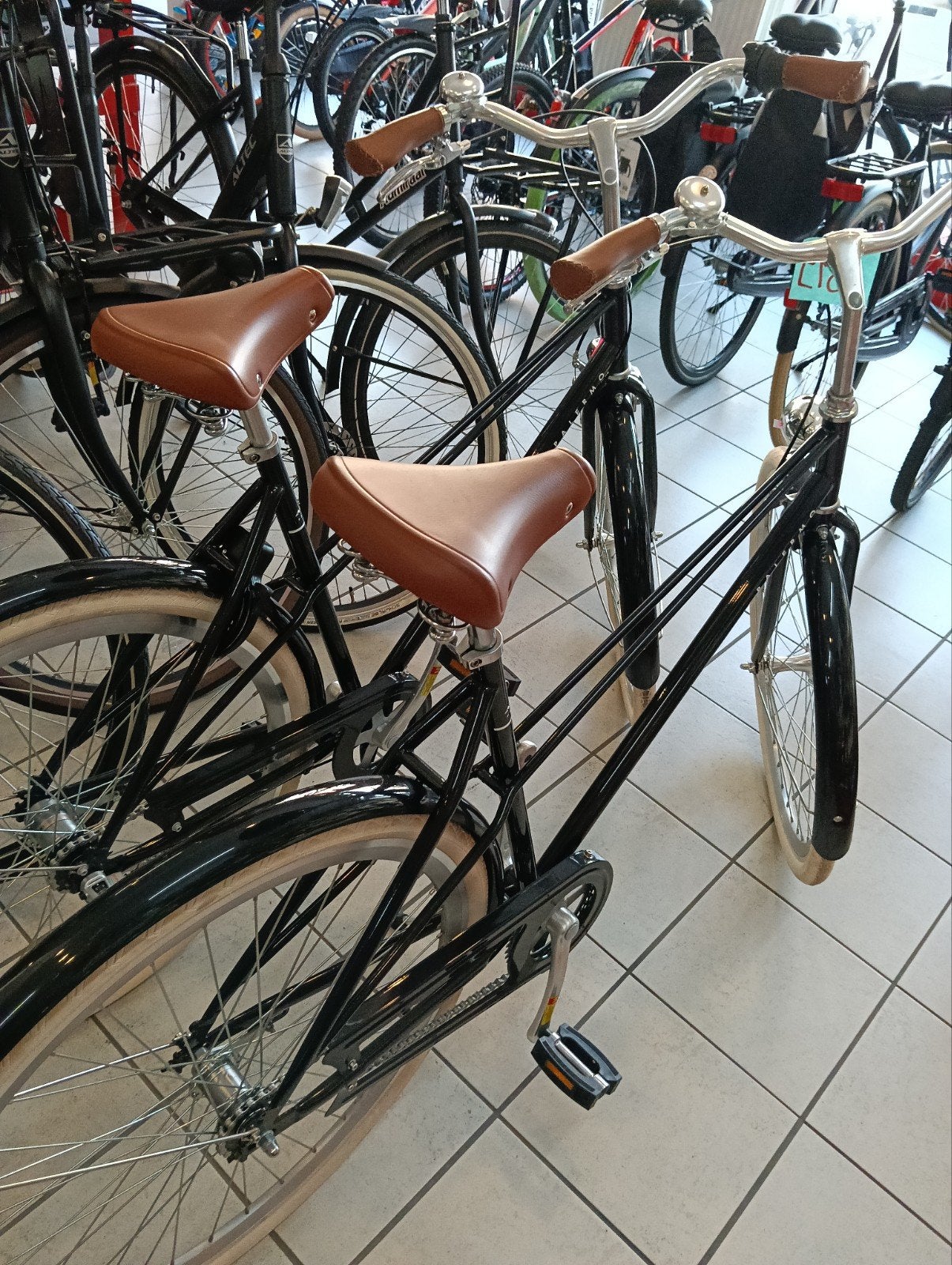 Foto 21 van van klein tot groot nieuw en tweedehands fietsen vanaf 100 e