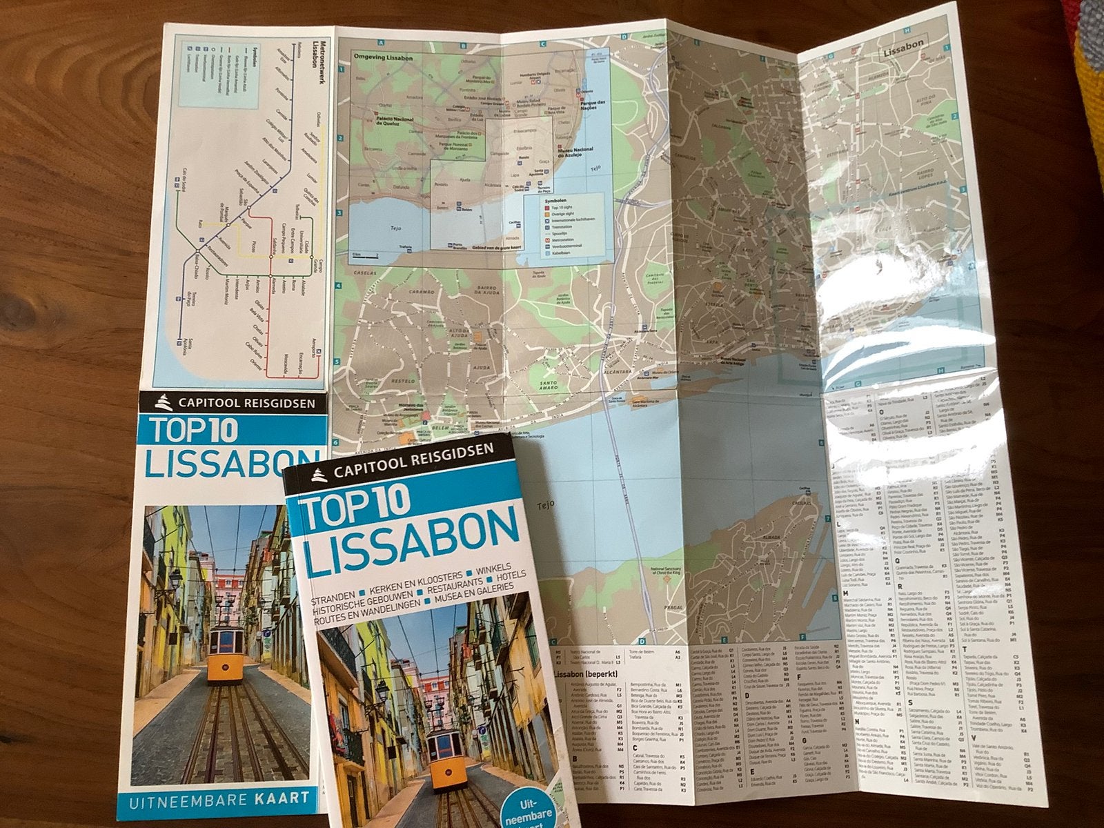 Lissabon Portugal Capitool reisgids + kaart, Capitool, Europa, Ophalen of Verzenden, Zo goed als nieuw