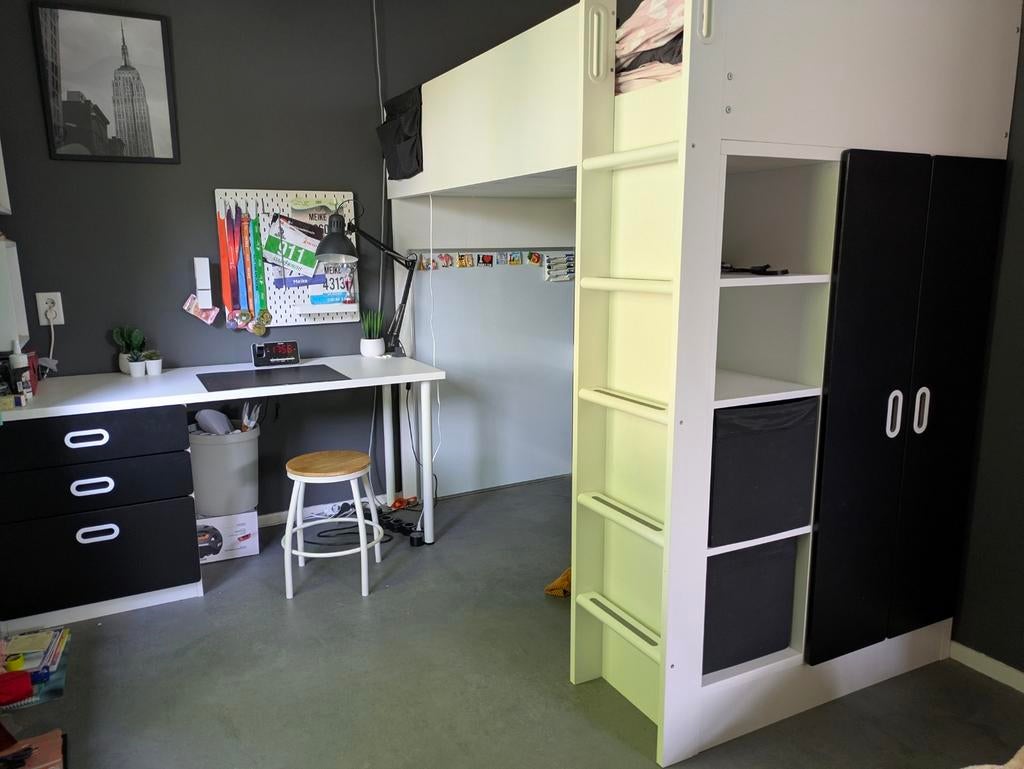 Ikea hoogslaper Smastad/Stuva. Bed, bureau en kast, Ophalen, Zo goed als nieuw, Hoogslaper
