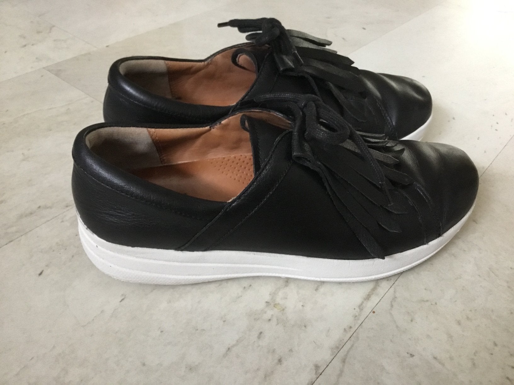 Fitflop fitflops zwart leer maat 38, Ophalen of Verzenden, Zo goed als nieuw, Zwart, Sneakers of Gympen