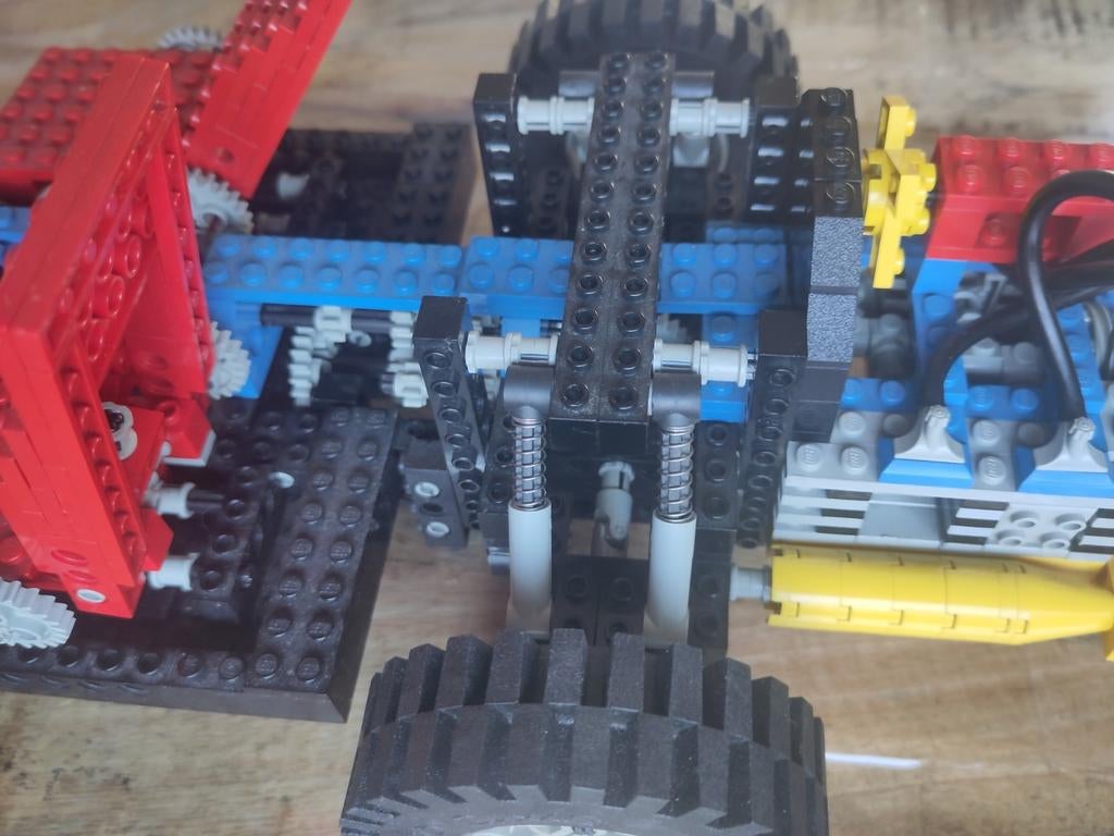 LEGO Technic 8860 Auto Chassis met instructieboekje, Kinderen en Baby's, Speelgoed | Duplo en Lego, Gebruikt, Lego, Ophalen of Verzenden