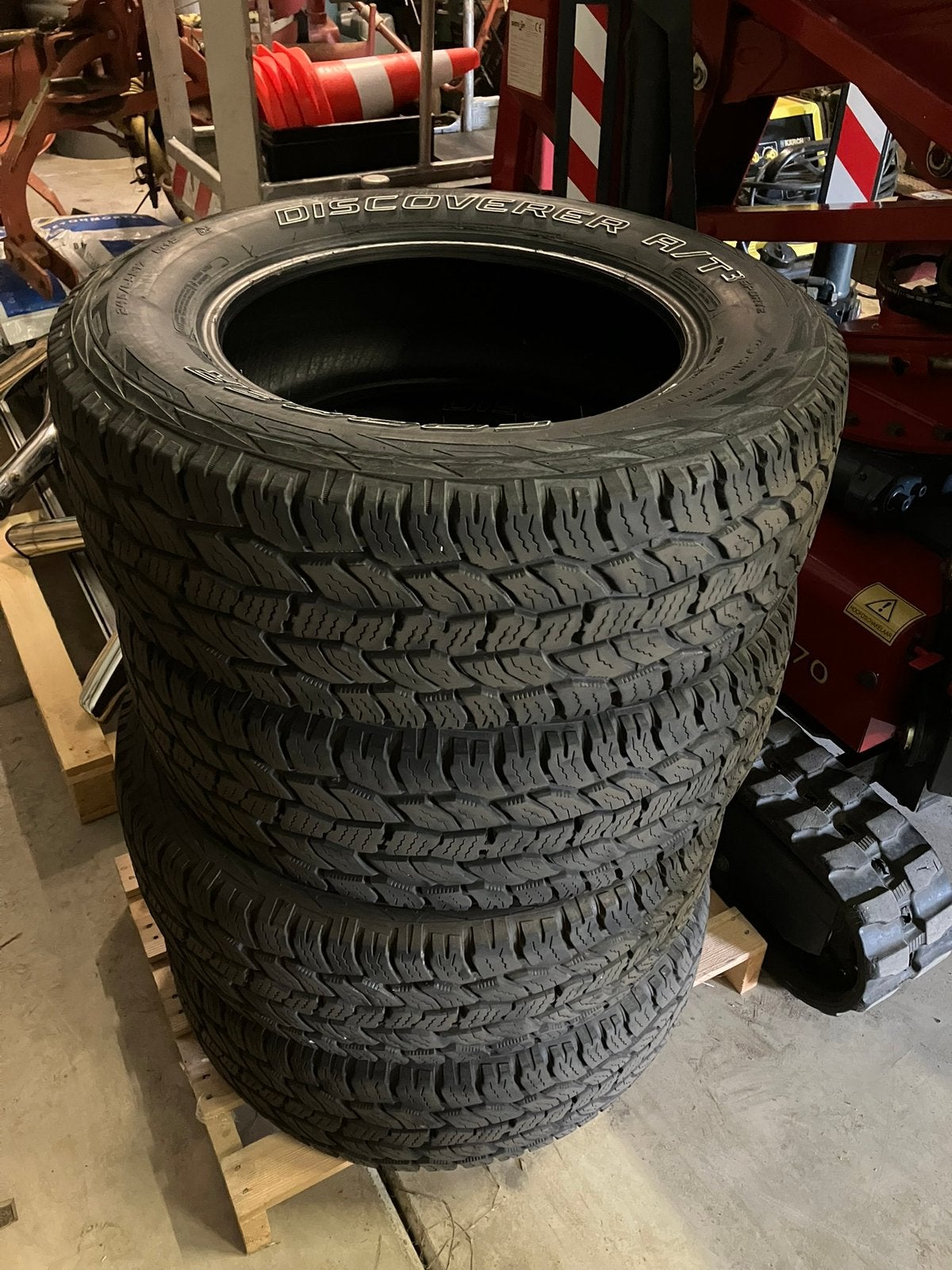 Te koop: 4 x Cooper Discoverer A/T3 sport 2  245/65 R 17 M+S, Ophalen, 17 inch, All Season, Band(en)