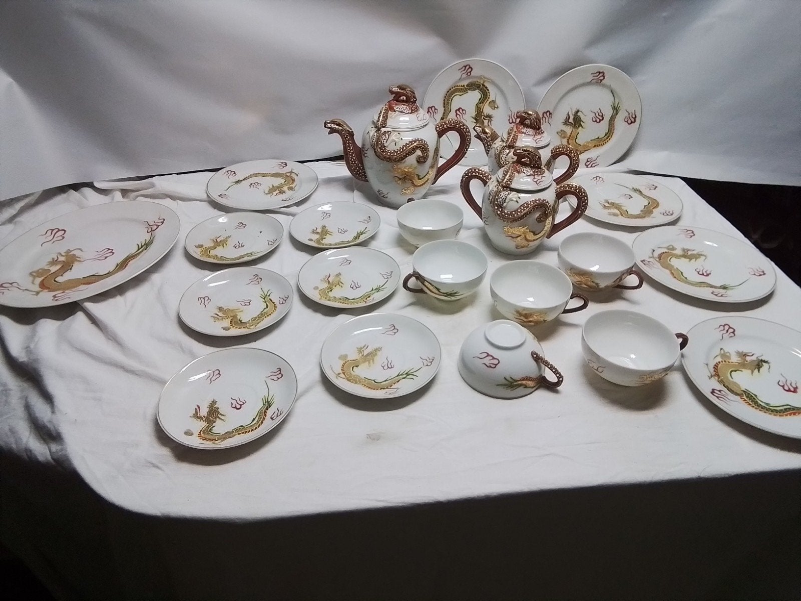Vintage Chinees porseleinen theeservies met drakenmotief, Antiek en Kunst, Ophalen of Verzenden