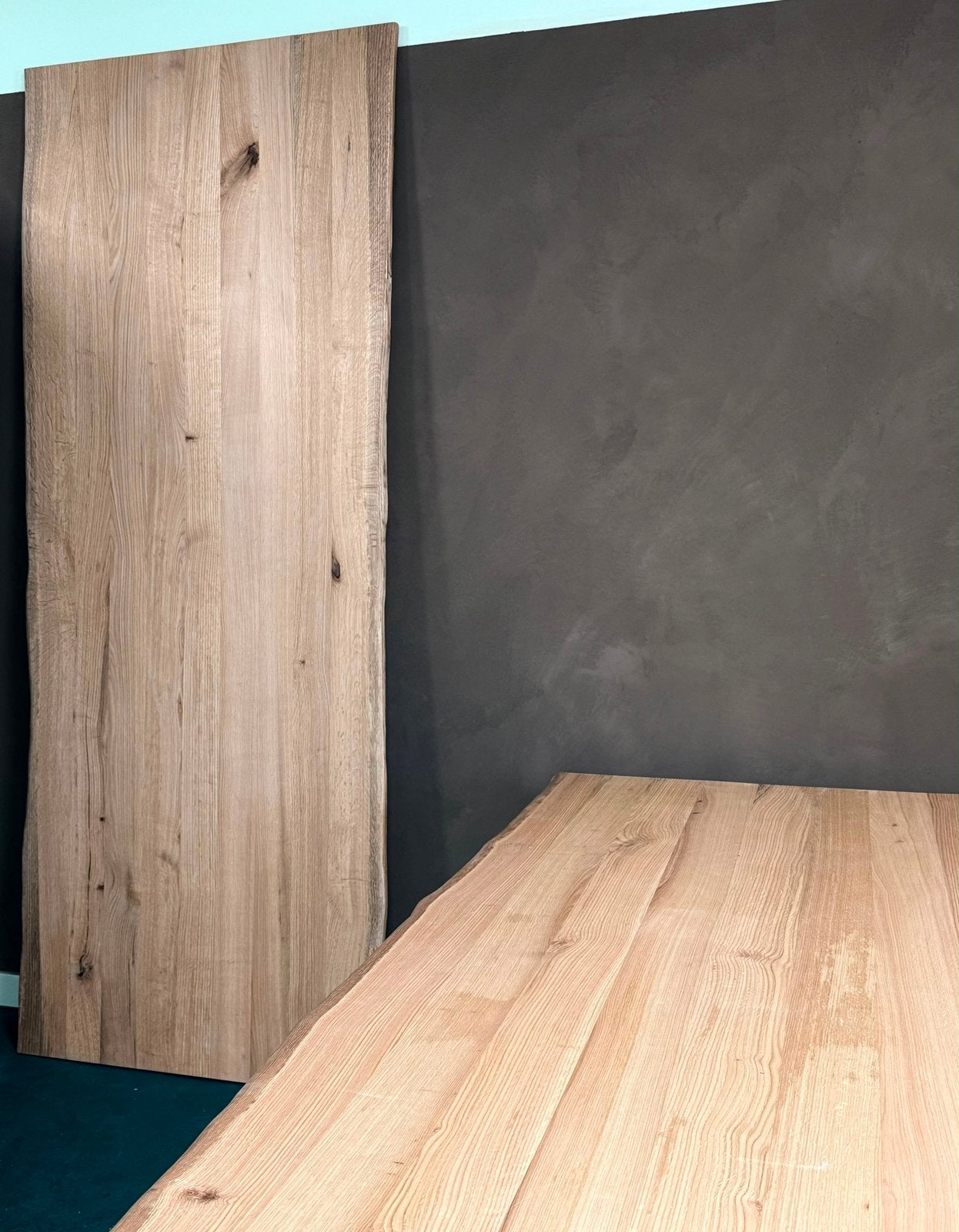 2 x massief eiken bladen met een natuurlijke  'live edge', Huis en Inrichting, Ophalen, Eikenhout, 200 cm of meer, 50 tot 100 cm