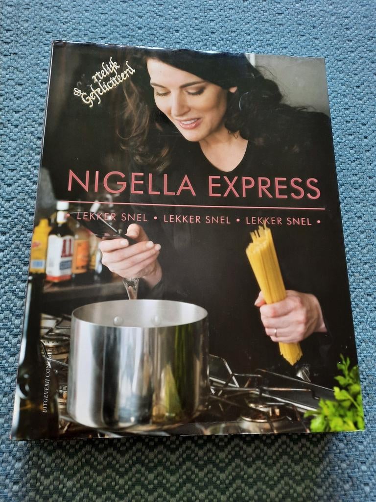 Nigella Express - Lekker snel koken - Hardcover, Zo goed als nieuw, Nigella Lawson, Europa, Tapas, Hapjes en Dim Sum