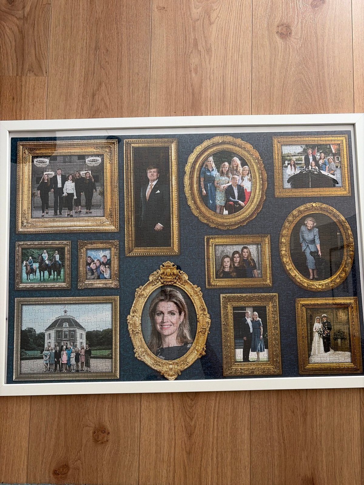 Ingelijste puzzel met koninklijke familie, Ophalen of Verzenden, Zo goed als nieuw