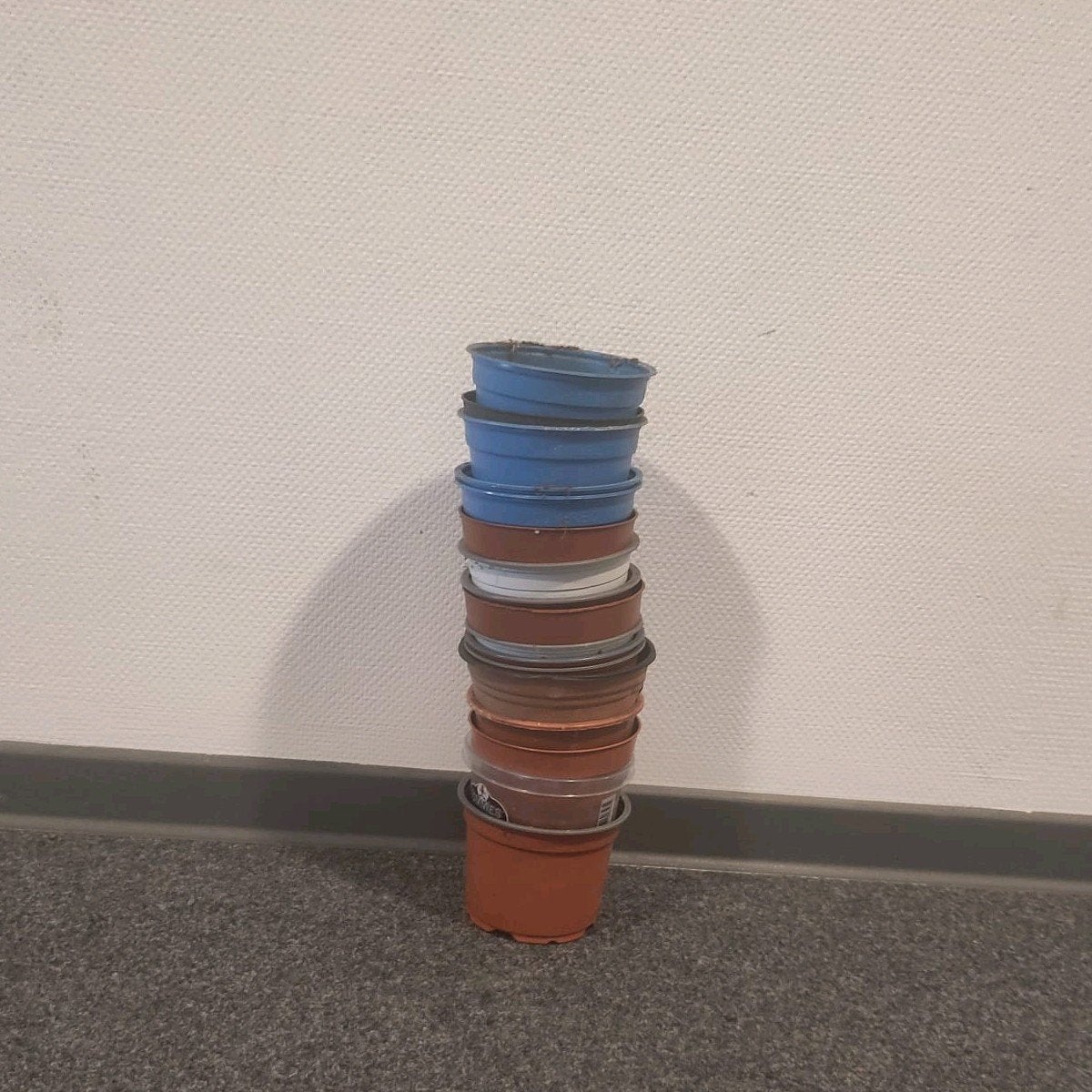 GRATIS- veel binnenpotjes, Ophalen, Gebruikt, Kunststof