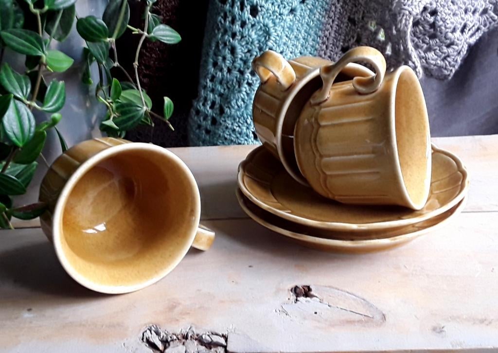 Tognana - vintage Italiaanse kop en schotels - amber - retro, Huis en Inrichting, Keuken | Servies, Gebruikt, Ophalen of Verzenden
