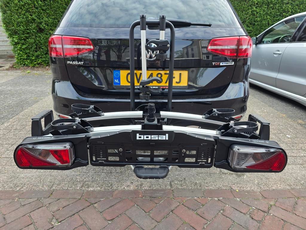 Keurige Bosal Traveller 2 fietsendrager, Auto diversen, Fietsendragers, Zo goed als nieuw, Trekhaakdrager, 2 fietsen, Brede banden