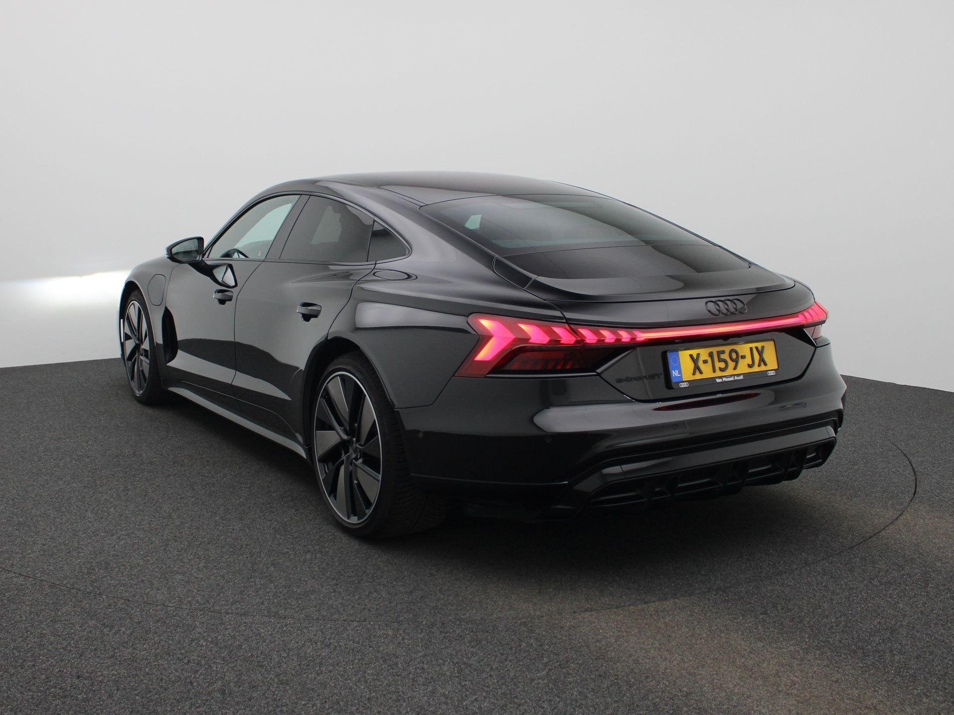 Audi e-tron GT 93 kWh 476 PK | Audi Exclusive | Navigatie |, Auto's, 12 maanden, Zwart, Vierwielaandrijving, Te koop