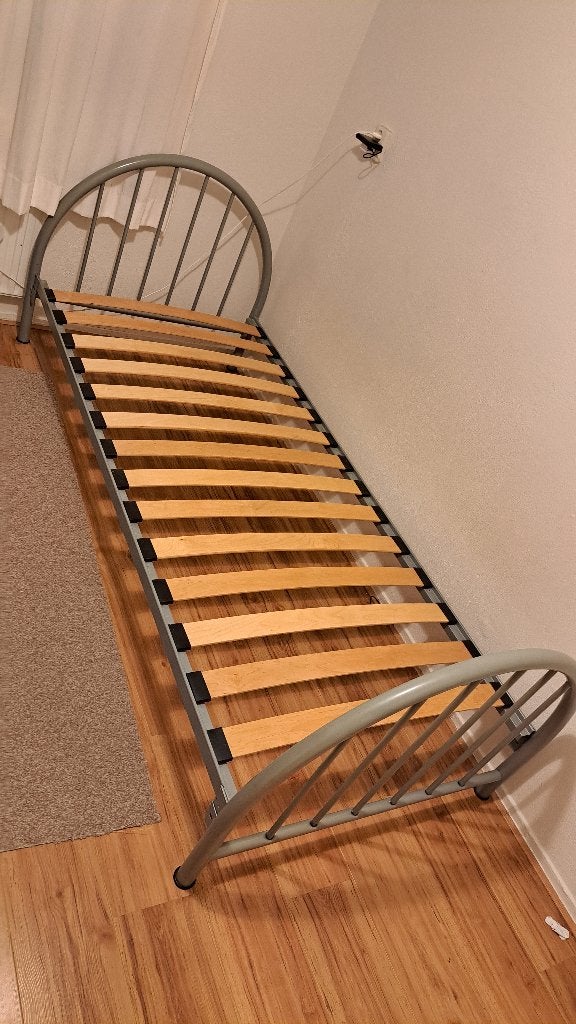 Eenpersoonsbed, Ophalen, 90 cm, Eenpersoons, Zo goed als nieuw