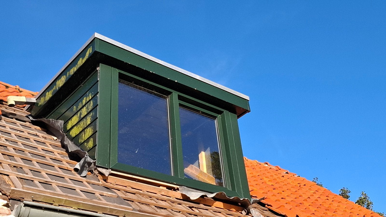 Gebruikte dakkapel met kunststof bekleding en kozijn, Ophalen, Gebruikt, Dubbelglas, 160 cm of meer