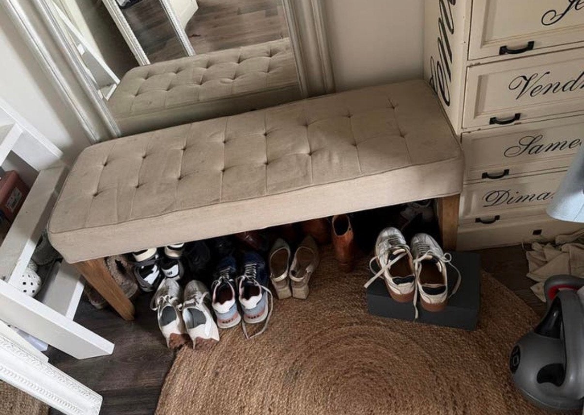 Comfortabele beige bankje Riviera Maison, Huis en Inrichting, Banken | Sofa's en Chaises Longues, Ophalen, Gebruikt, Tweepersoons