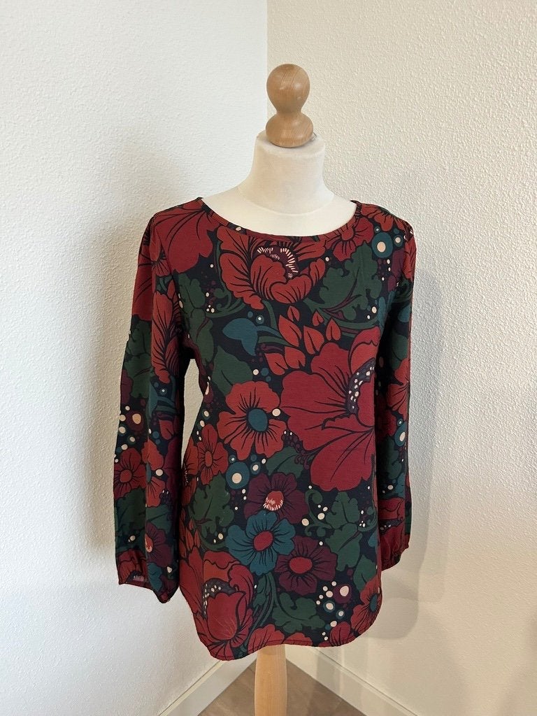 King Louie maat 42 bloemen top blouse donkerrood 3021, Kleding | Dames, Maat 42/44 (L), Ophalen of Verzenden, Zo goed als nieuw