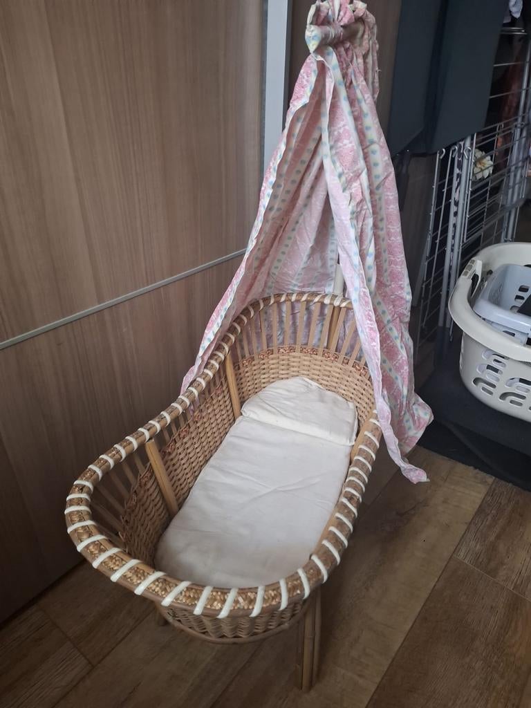 Vintage poppen wieg met hemeltje, Ophalen, Zo goed als nieuw, Overige typen