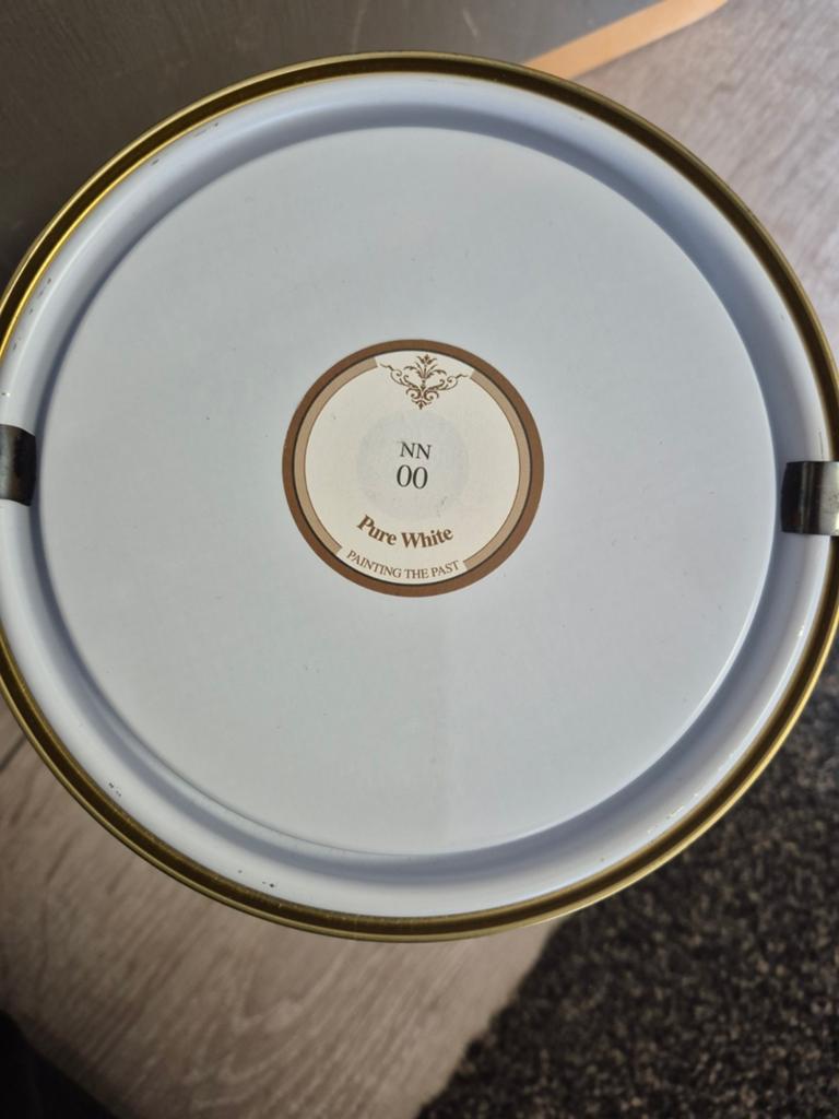 2.5 ltr Painting the past pure white 49,95, Verzenden, Nieuw