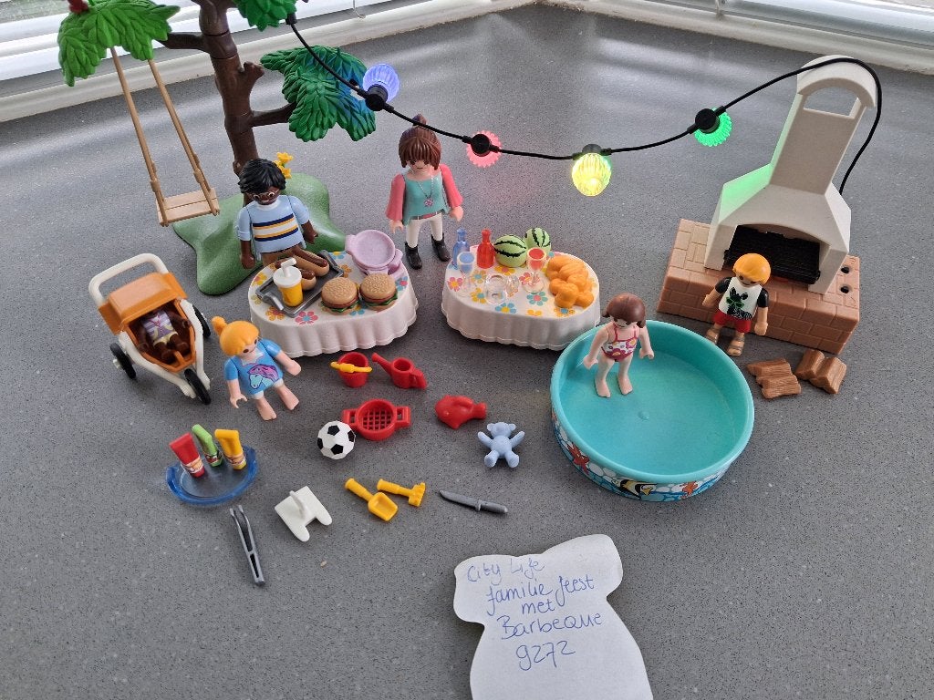 Playmobil 9272 Buurtfeest, Ophalen, Zo goed als nieuw