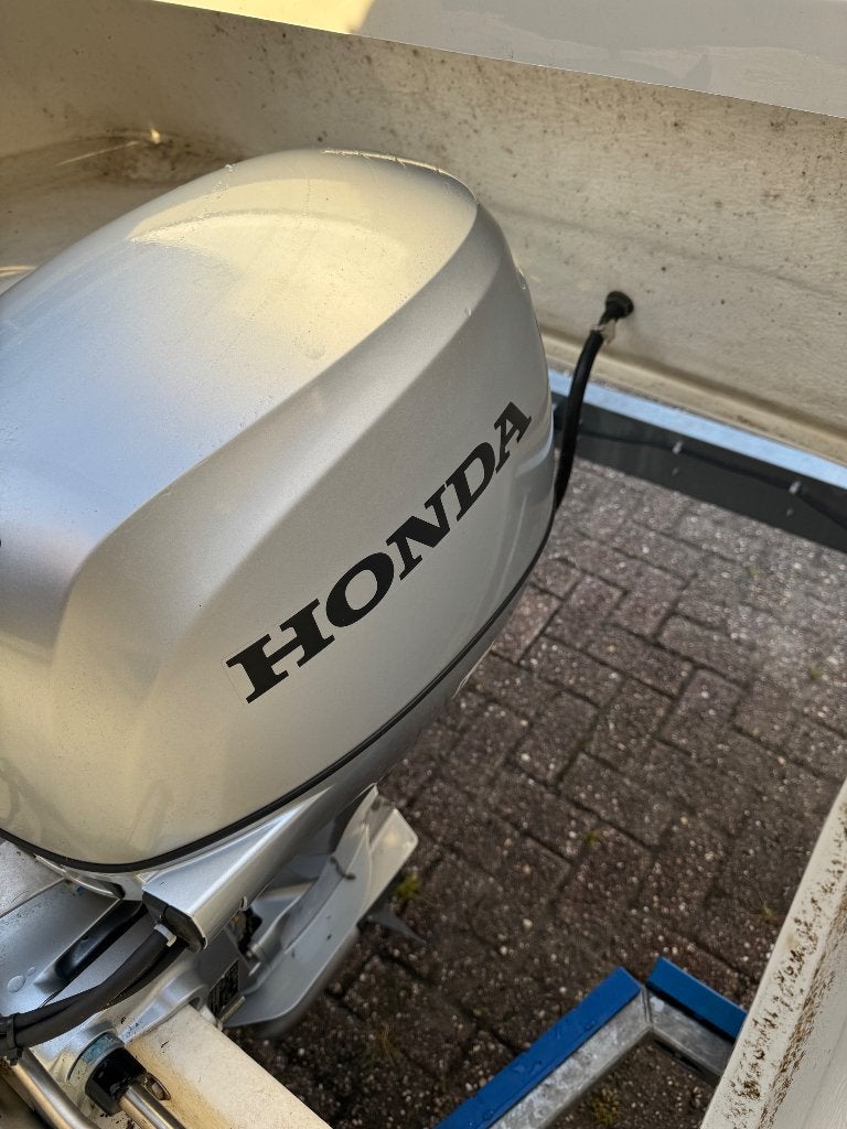 Foto 13 van Zo goed als nieuwe maassloep 590 van 2025
