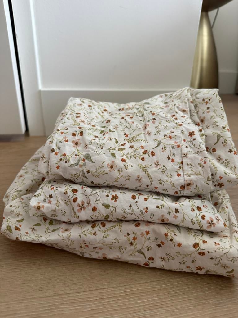 Hoeslakens (wieg en ledikant) en aankleedkussenhoes, Kinderen en Baby's, Kinderkamer | Beddengoed, Zo goed als nieuw, Hoeslaken of Sloop