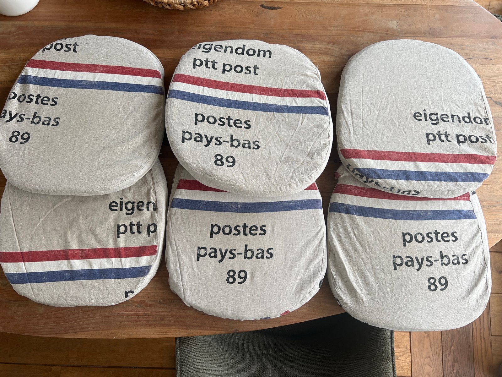 6 PTT Post stoelkussens voor caféstoelen, wasbaar, Ophalen of Verzenden, Gebruikt, Overige kleuren, Rond