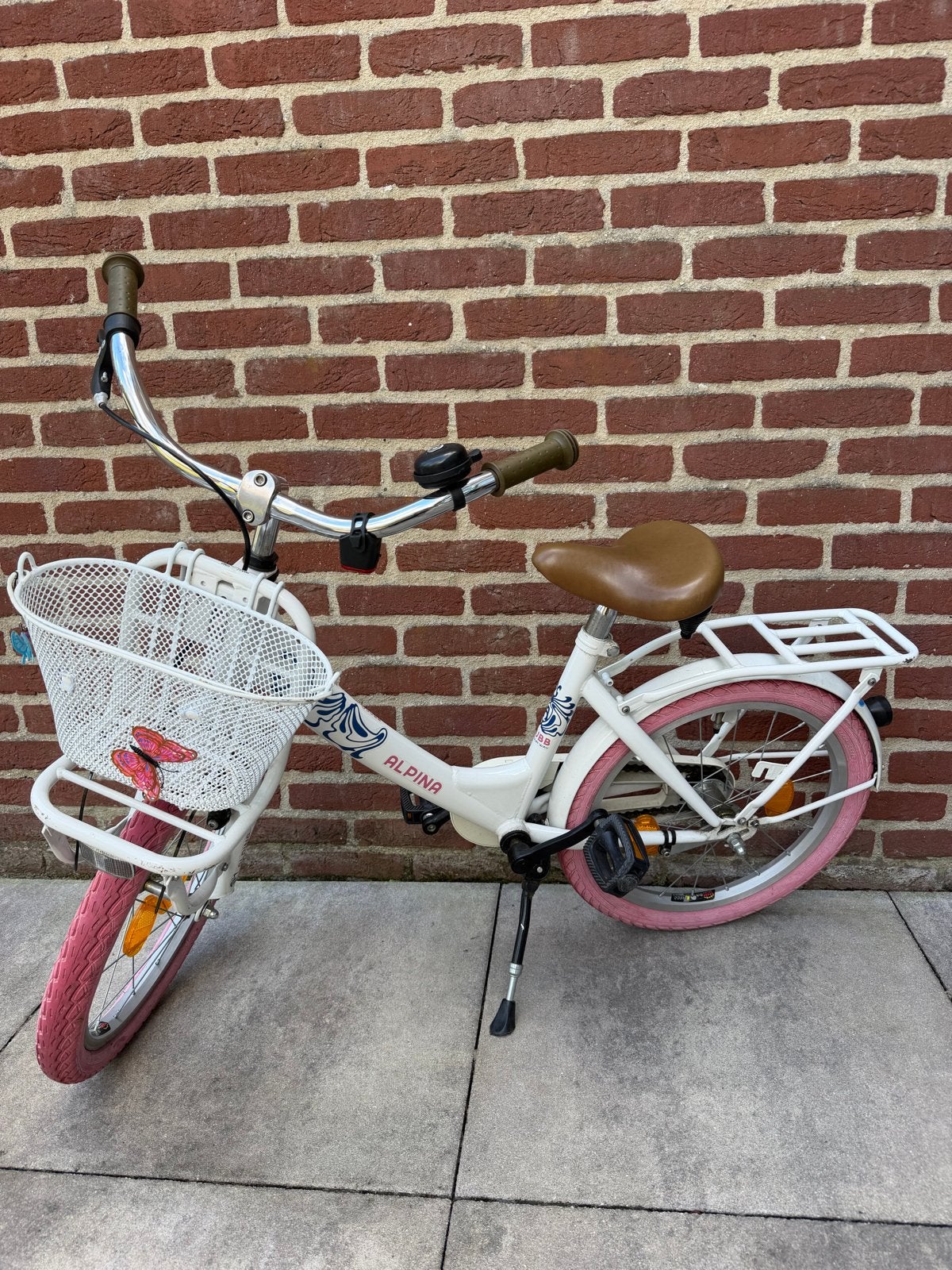 Alpina kinderfiets 16 inch - wit met roze banden, Fietsen en Brommers, Ophalen, Gebruikt, Velgrem, 16 tot 20 inch