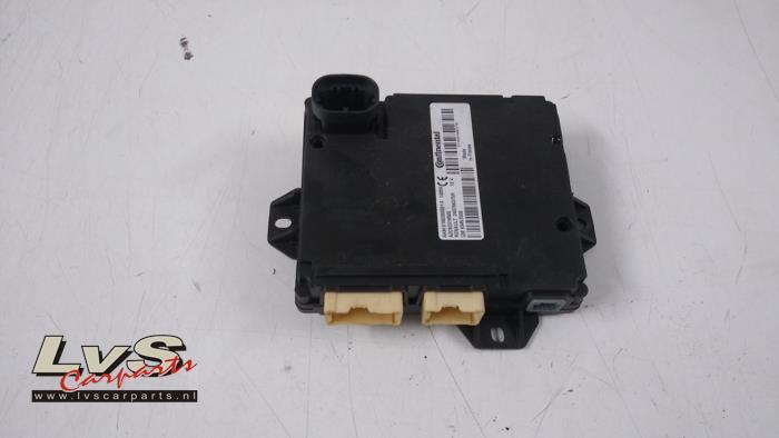 Computer Body Control van een Opel Vivaro, Gebruikt, -, -, Opel