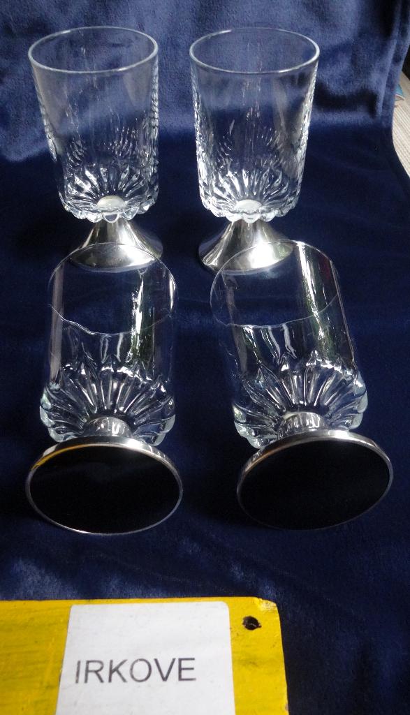 KRISTALLEN GLAZEN OP VERZILVERDE VOET * 4 Stuks *, Glas of Glazen, Verzenden, Kristal, Verzilverd