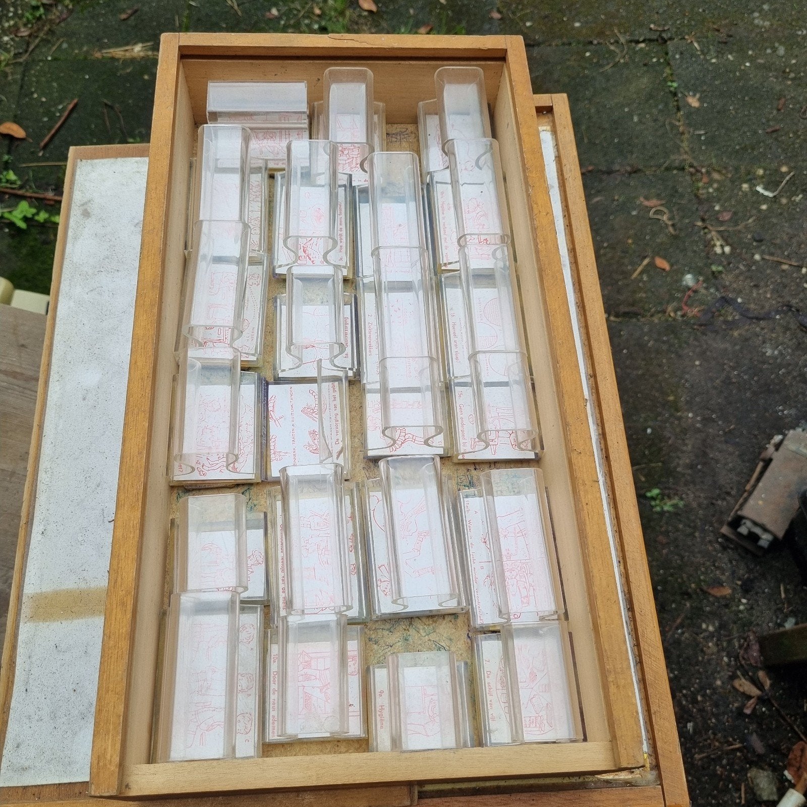 Grote collectie stempels in houten kist, Ophalen, Gebruikt, Clearstamp
