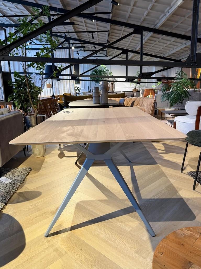 Eetkamertafel Zwaan Seuren, Huis en Inrichting, Tafels | Eettafels, Ophalen, 50 tot 100 cm, Zo goed als nieuw, Vijf personen of meer